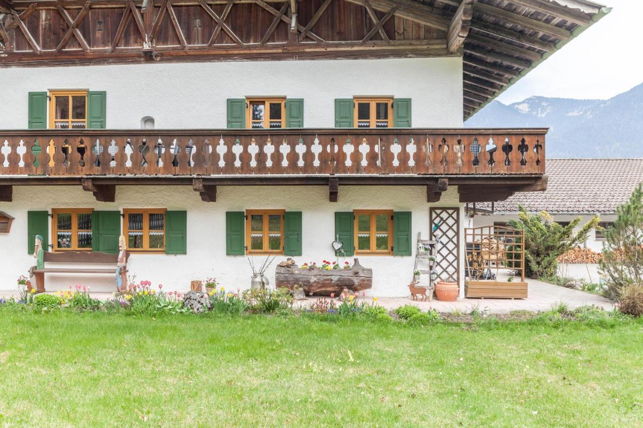 Haus Niklos - Wank Грайнау Экстерьер фото